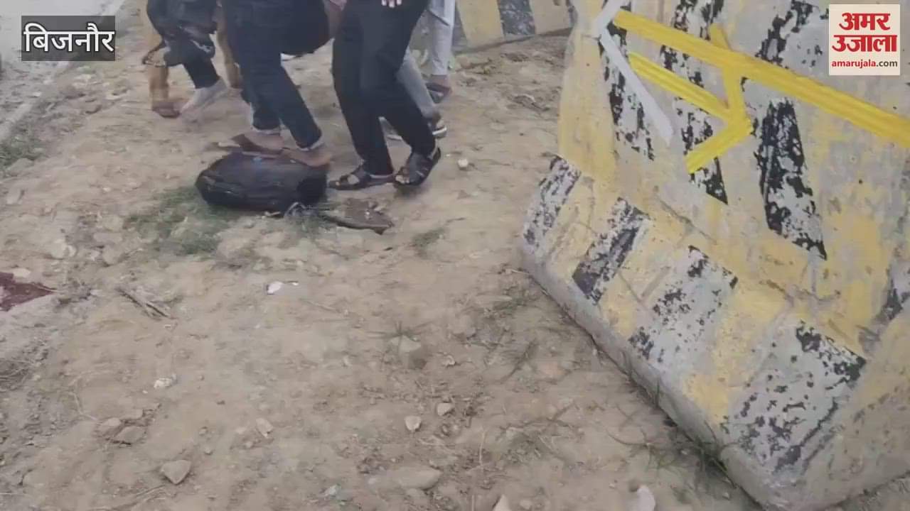 Accident on Mandavali road in Bijnor, fierce collision between bike and car, two youths died, five injured