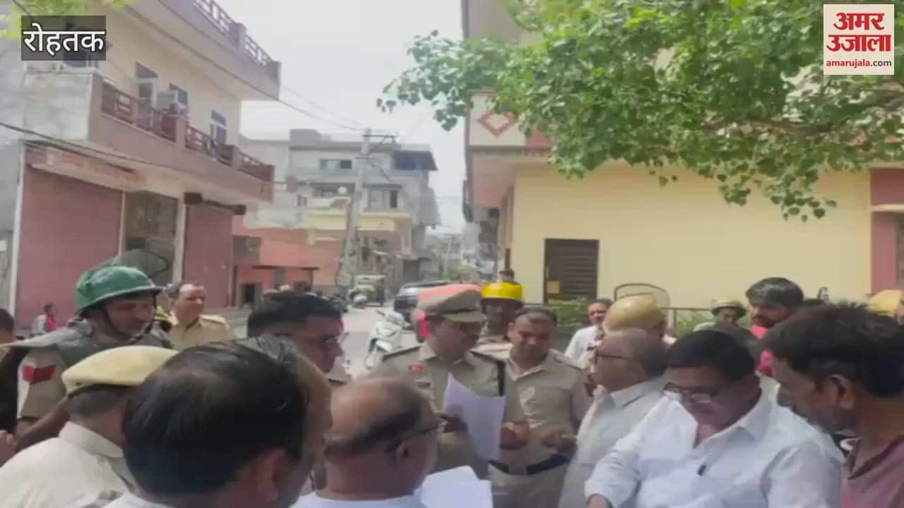 Tension with the administration team that arrived to free the possession in Rohtak