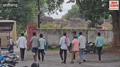 Student travelling in an auto dies after being hit by a car