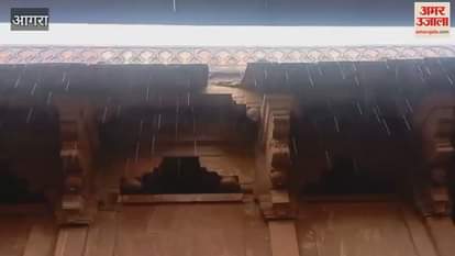 balcony of women Roza collapsed in Buland Darwaza complex collapsed due to heavy rain