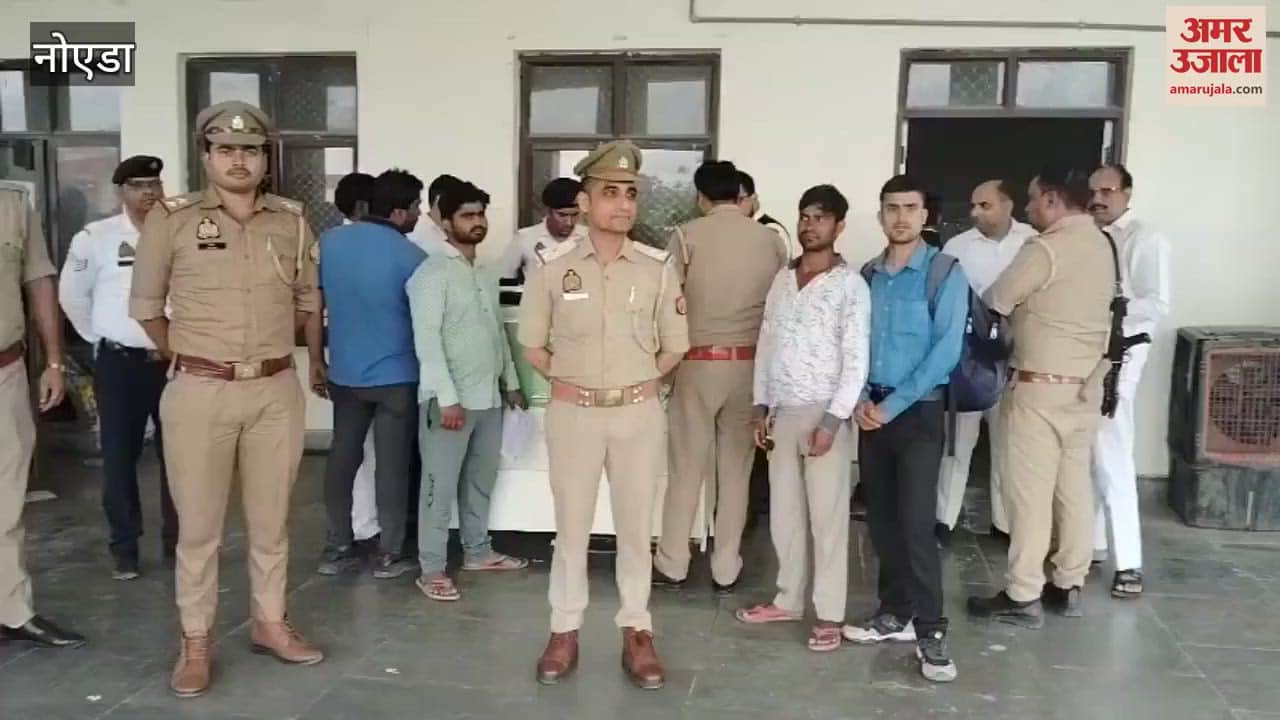 Crowds of people gathered in Lok Adalat to settle pending vehicle challans