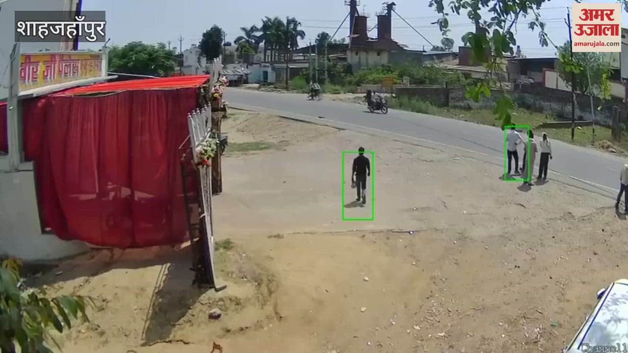 man dies after being hit by a car