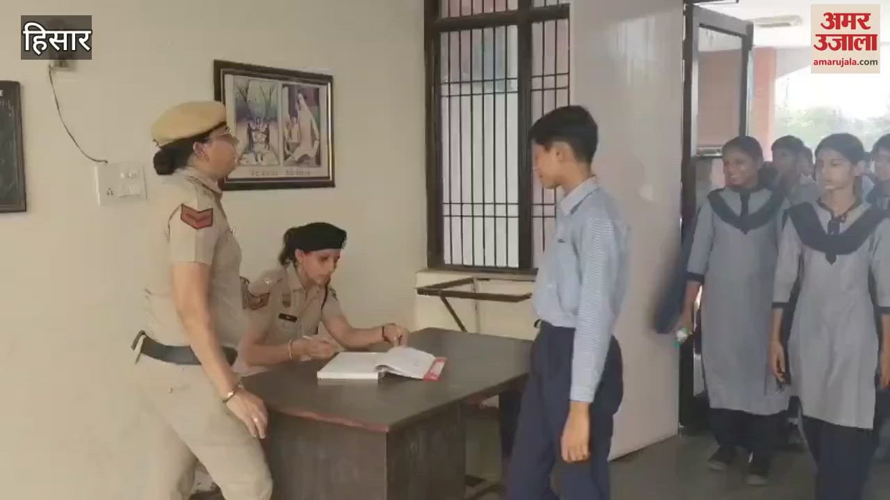 53 girl students of Government High School Siswala in Hisar visited the women police station