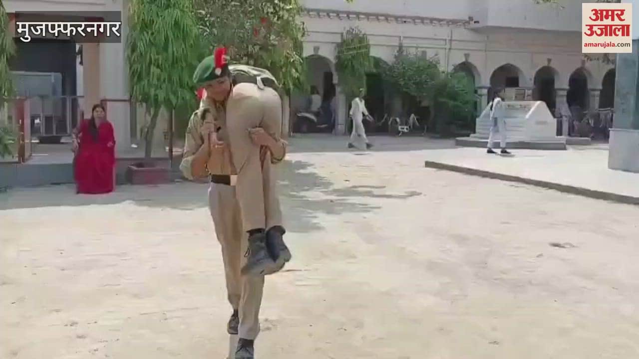 Mock drill was conducted for the girl students in Vedic Putri Pathshala Inter College, Muzaffarnagar