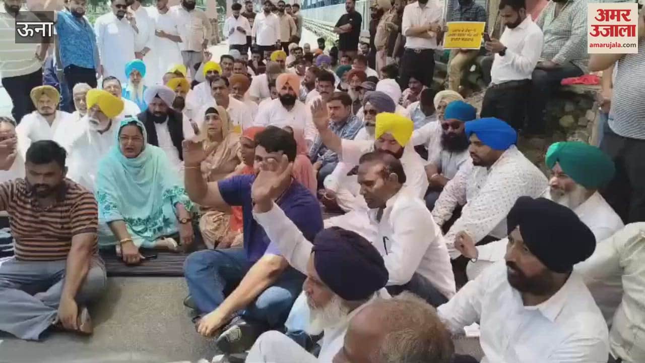 Una Punjab adamant on not giving water to Haryana Harjot Singh Bains sits on dharna