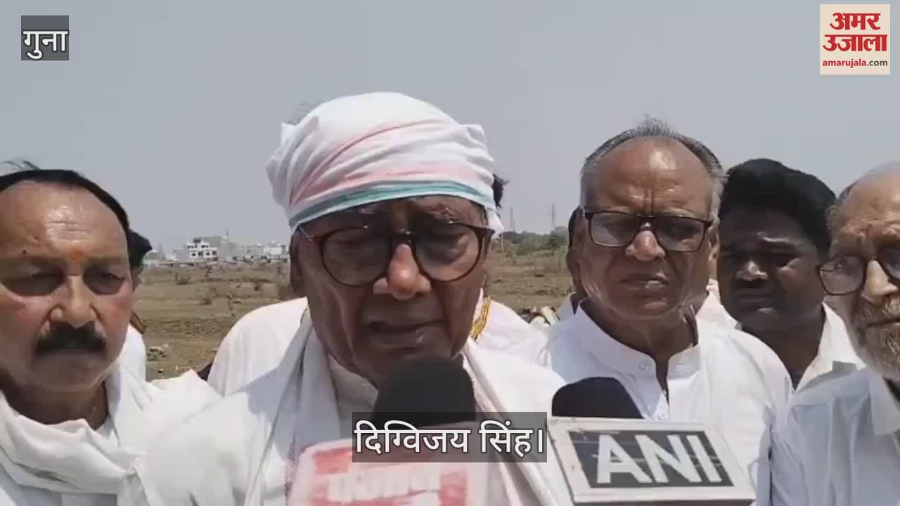 Now the world believes that Pakistan government is training terrorists - Digvijay