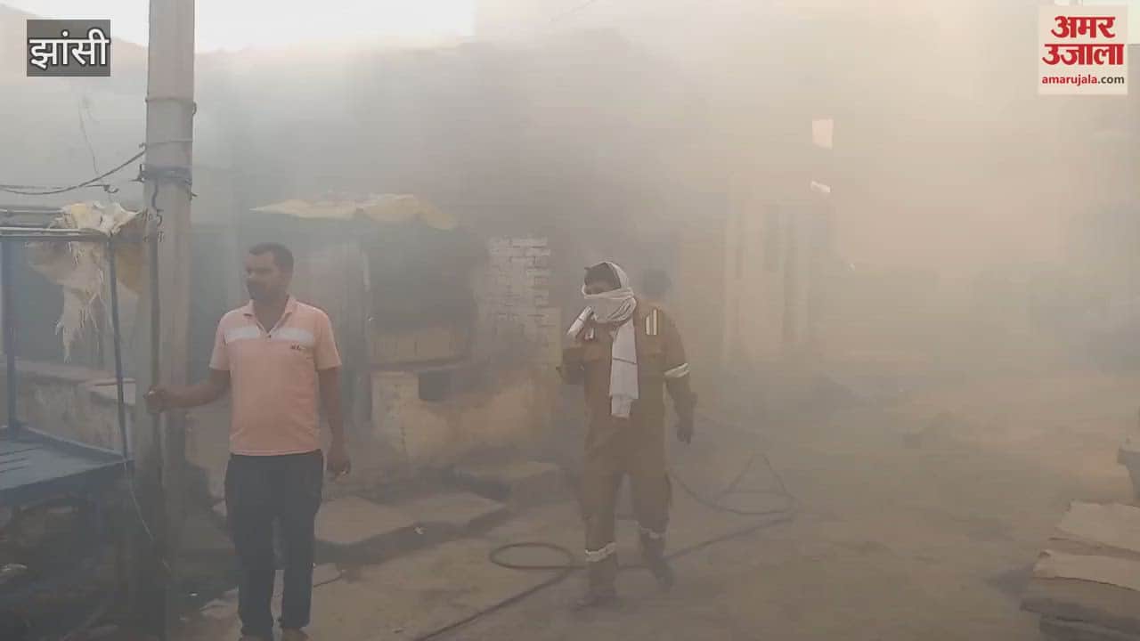 When his mother did not give him money for alcohol young man burnt his house In Jhansi