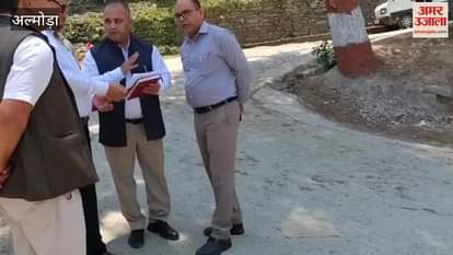 Dr. Ashutosh Sayana made a surprise inspection of the Base Hospital under the Medical College almora