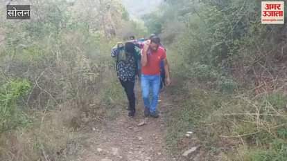 Solan Even after 77 years of independence there is no road facility in the lower Banjani of Kandaghat