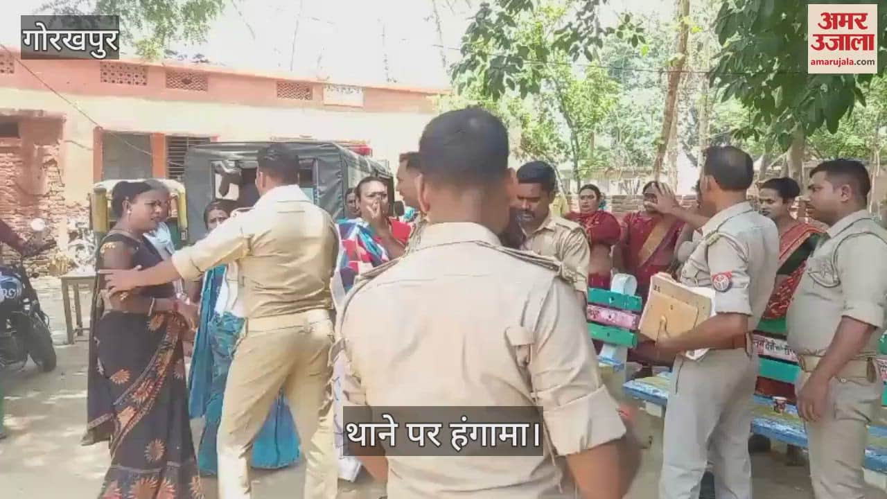 Eunuchs created a ruckus at Jhangha's Nai Bazar Chowki, in Gorakhpur