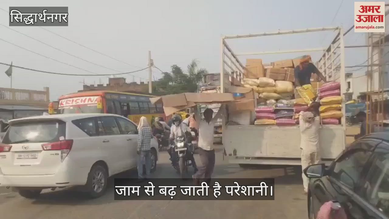 People are struggling with the traffic jam, people are getting troubled in the jam for hours