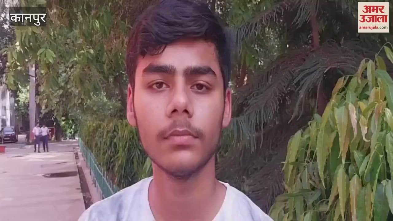 Aadhar scored 99.2 percent marks in 10th, became city topper