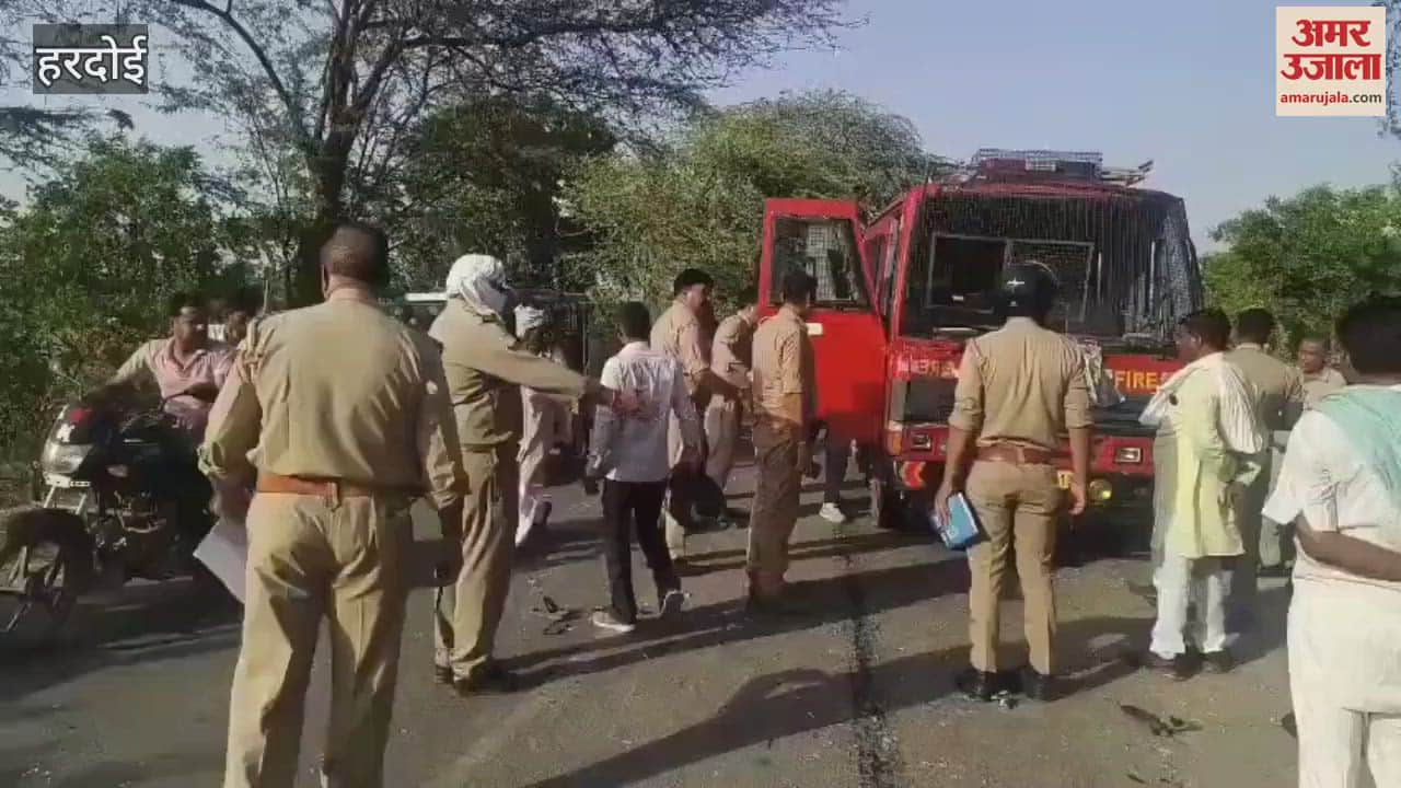 Horrible road accident in Hardoi up, two bike riders died