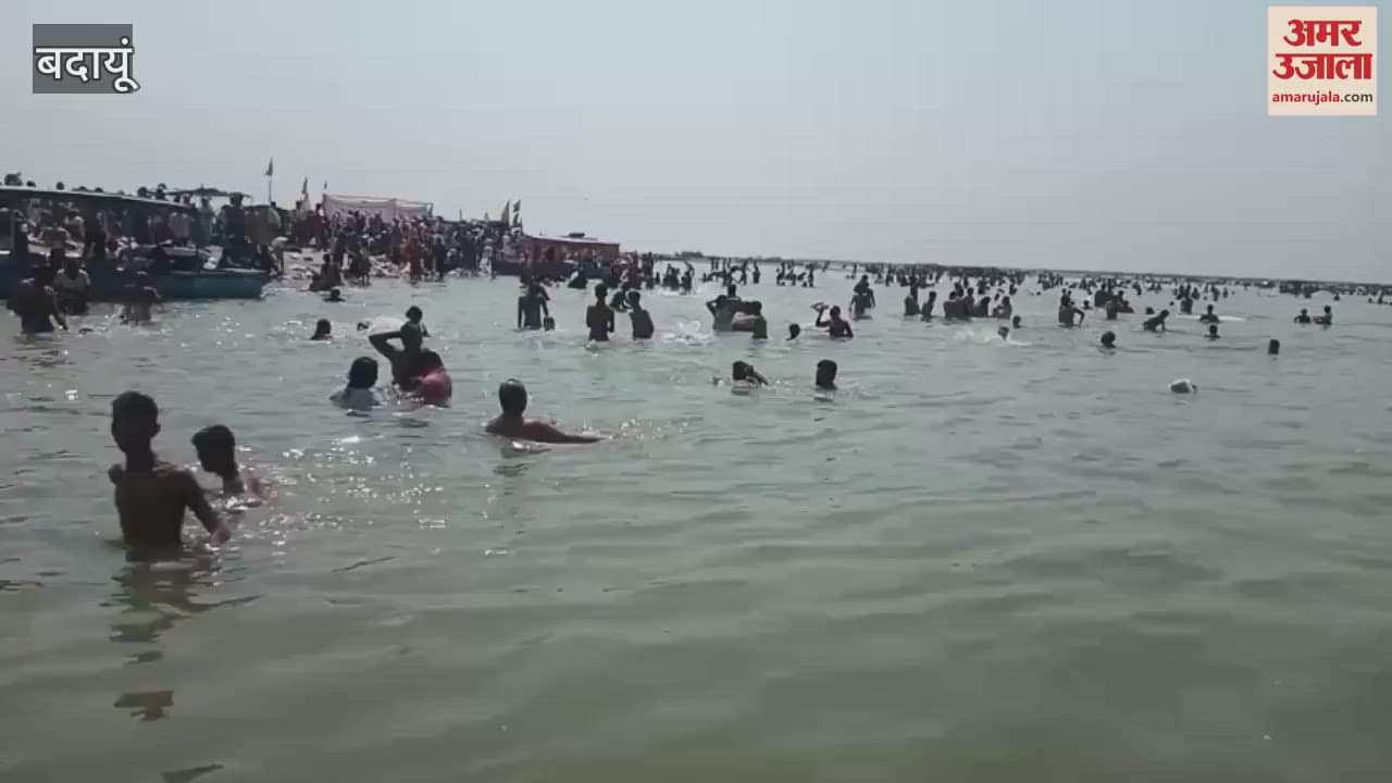 Devotees gathered on the banks of Ganga on Buddha Purnima in Budaun