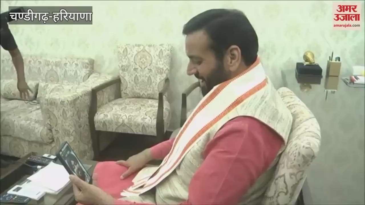 CM Naib Saini spoke to Haryana Board toppers