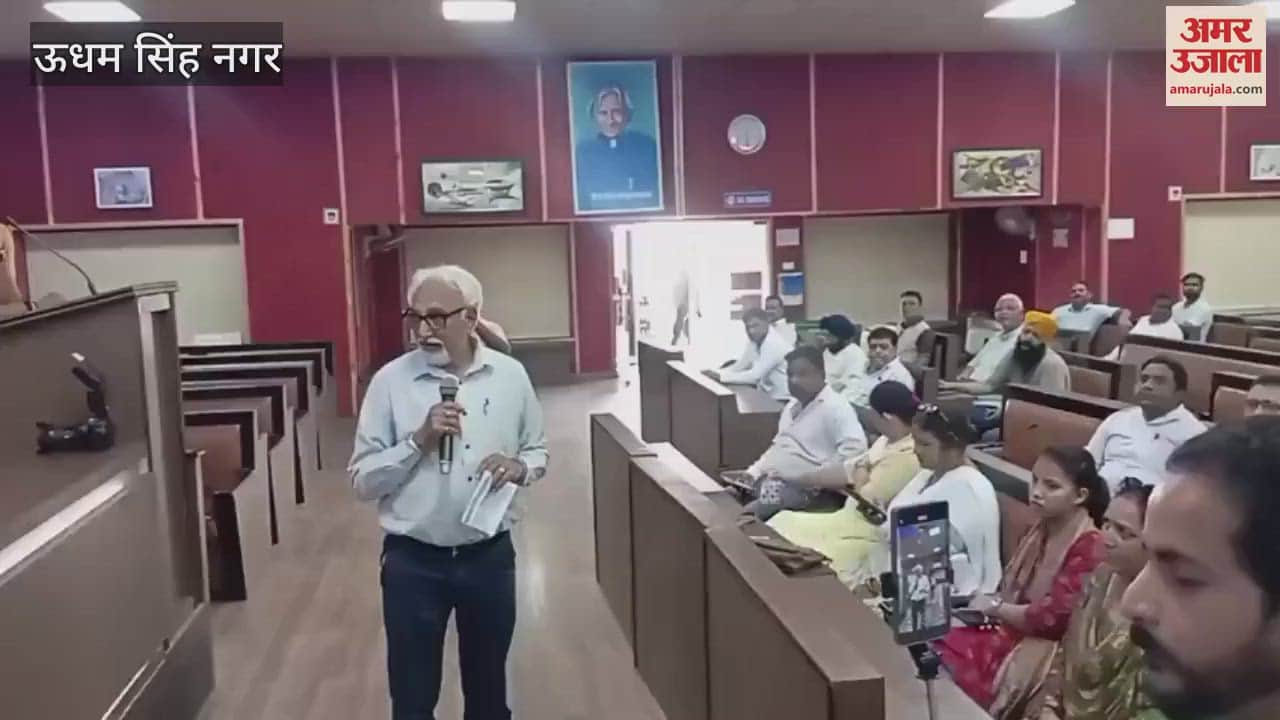 A meeting of land dealers and development authority officials was held under the leadership of the mayor in the Kashipur