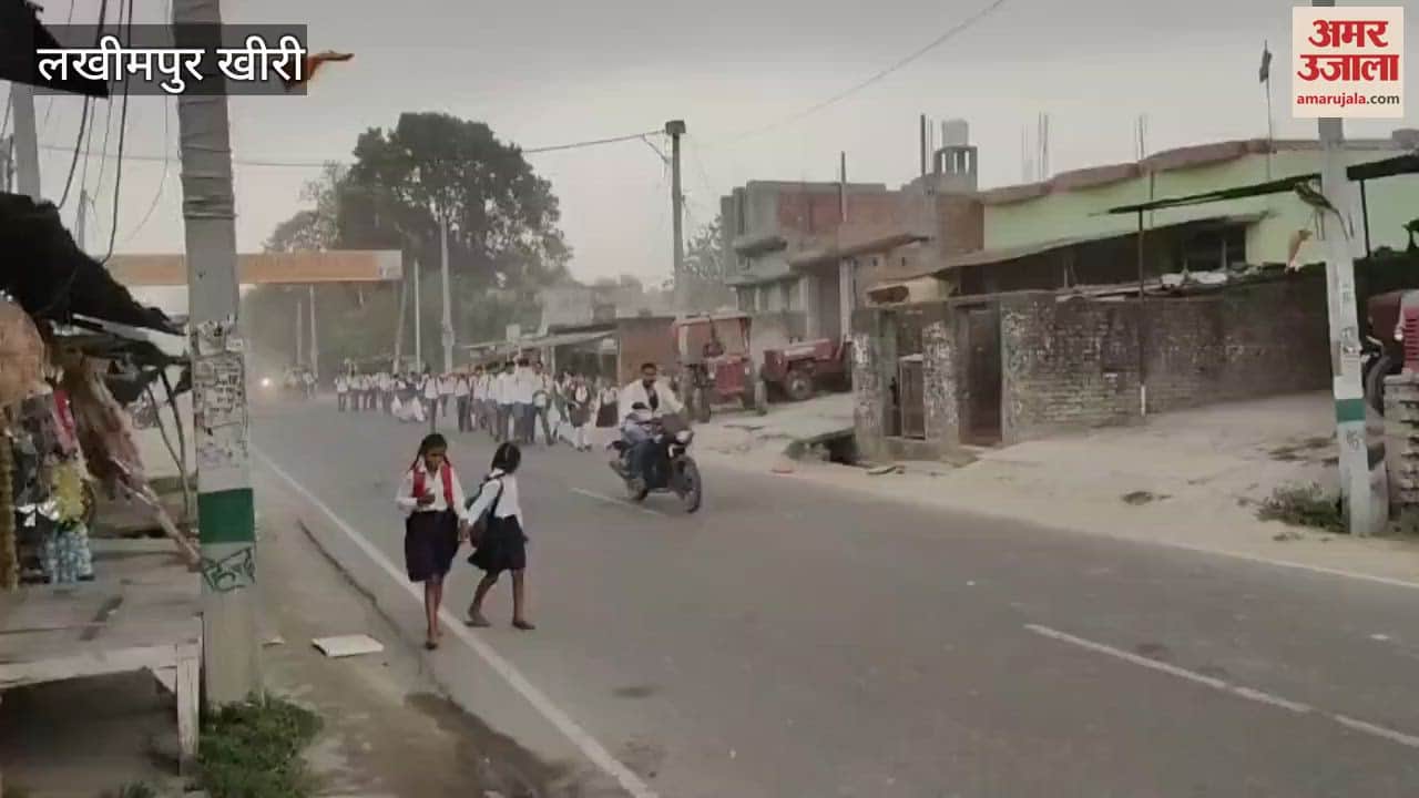 rain along with the storm in lakhimpur kheri