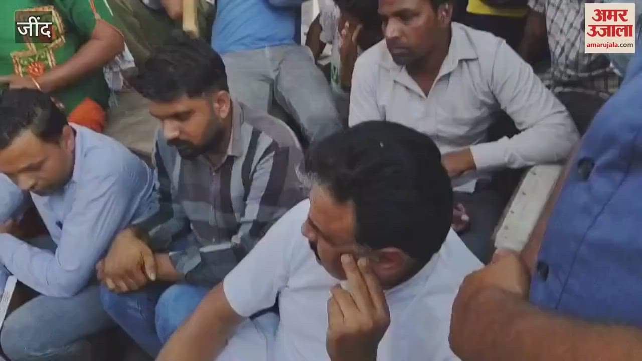 HSVP SDO was caught and made to sit on the ground in Jind