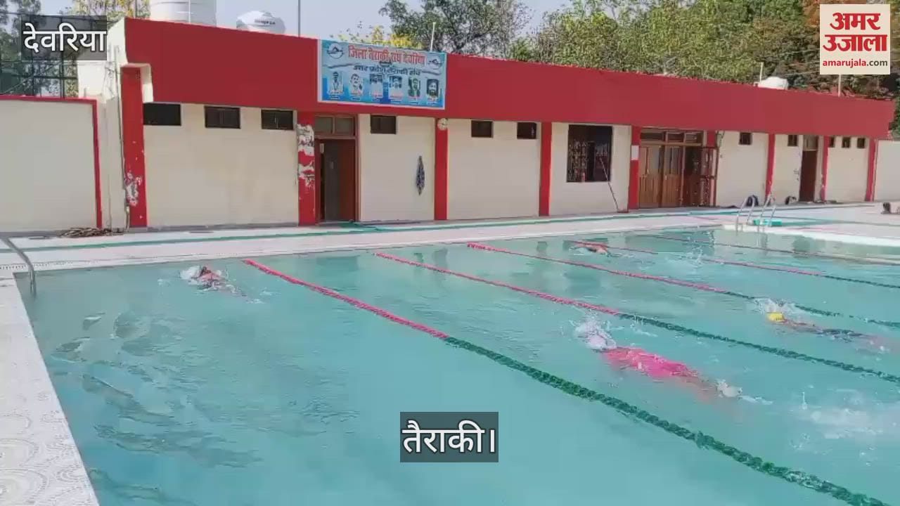 16 players gave trials to participate in Senior State Swimming