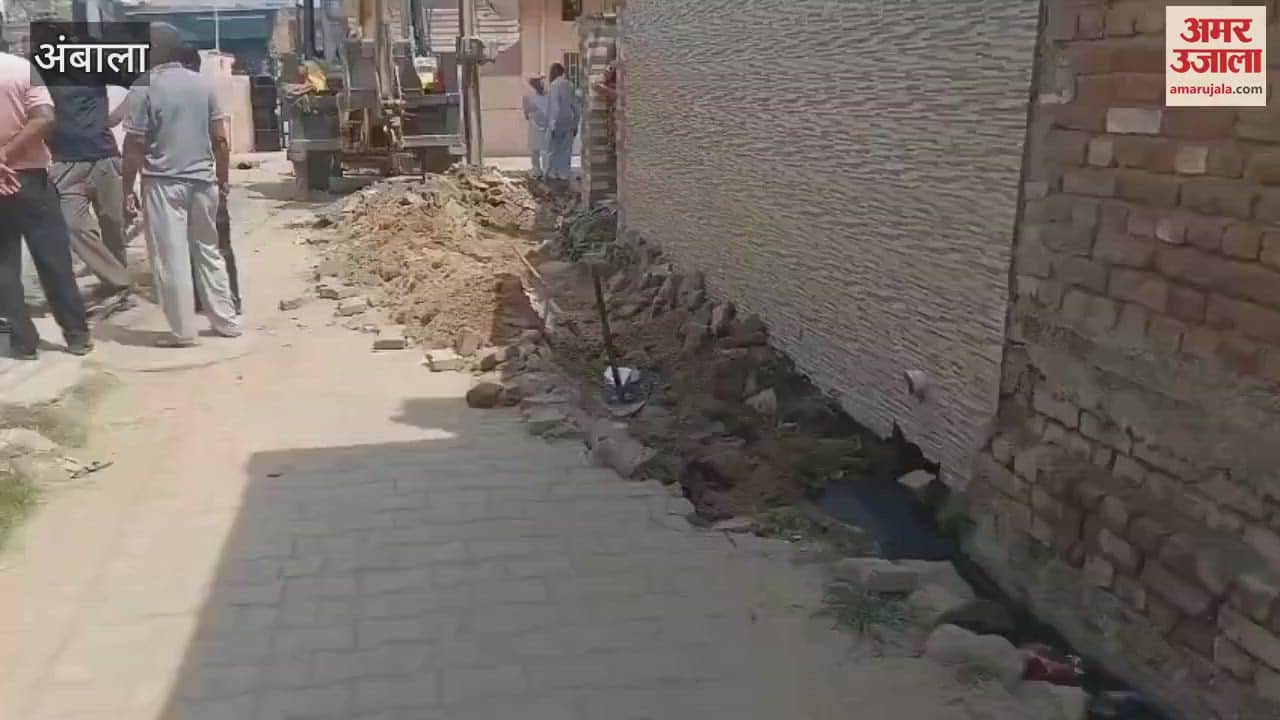 Ambala Municipal Council resolved the drain dispute and demolished the encroachment in the market