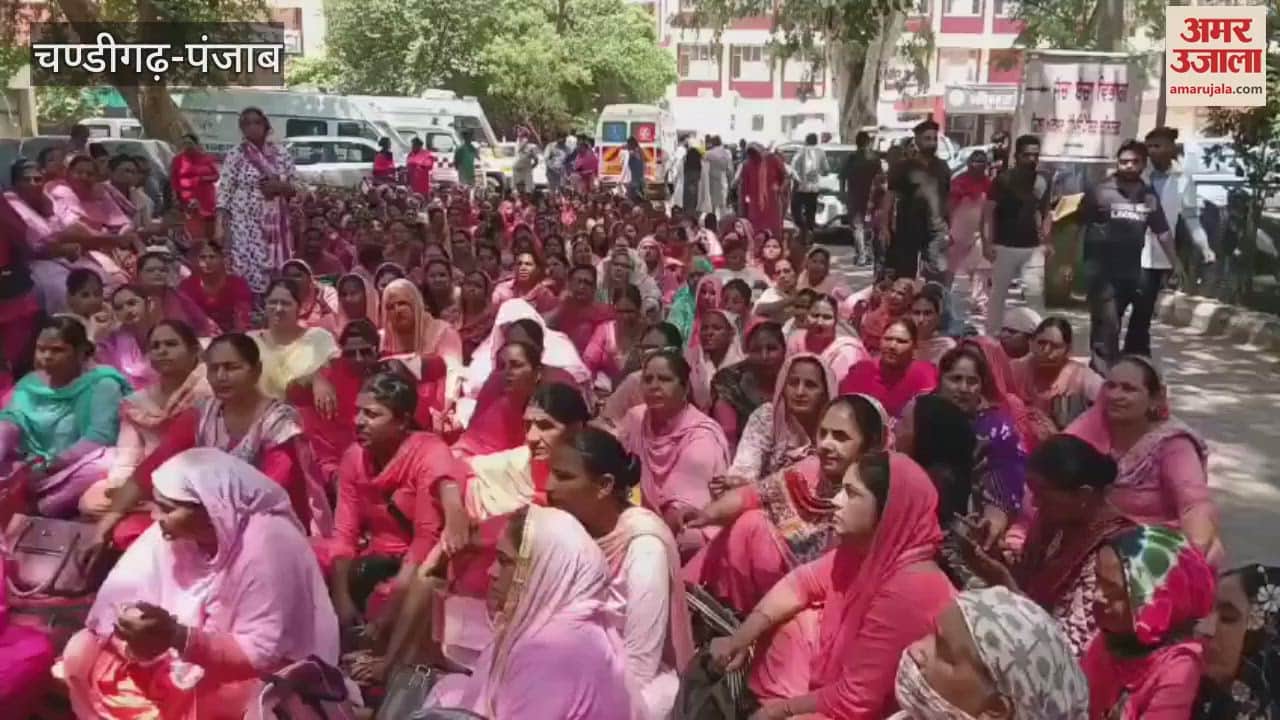 Asha workers protest in Moga