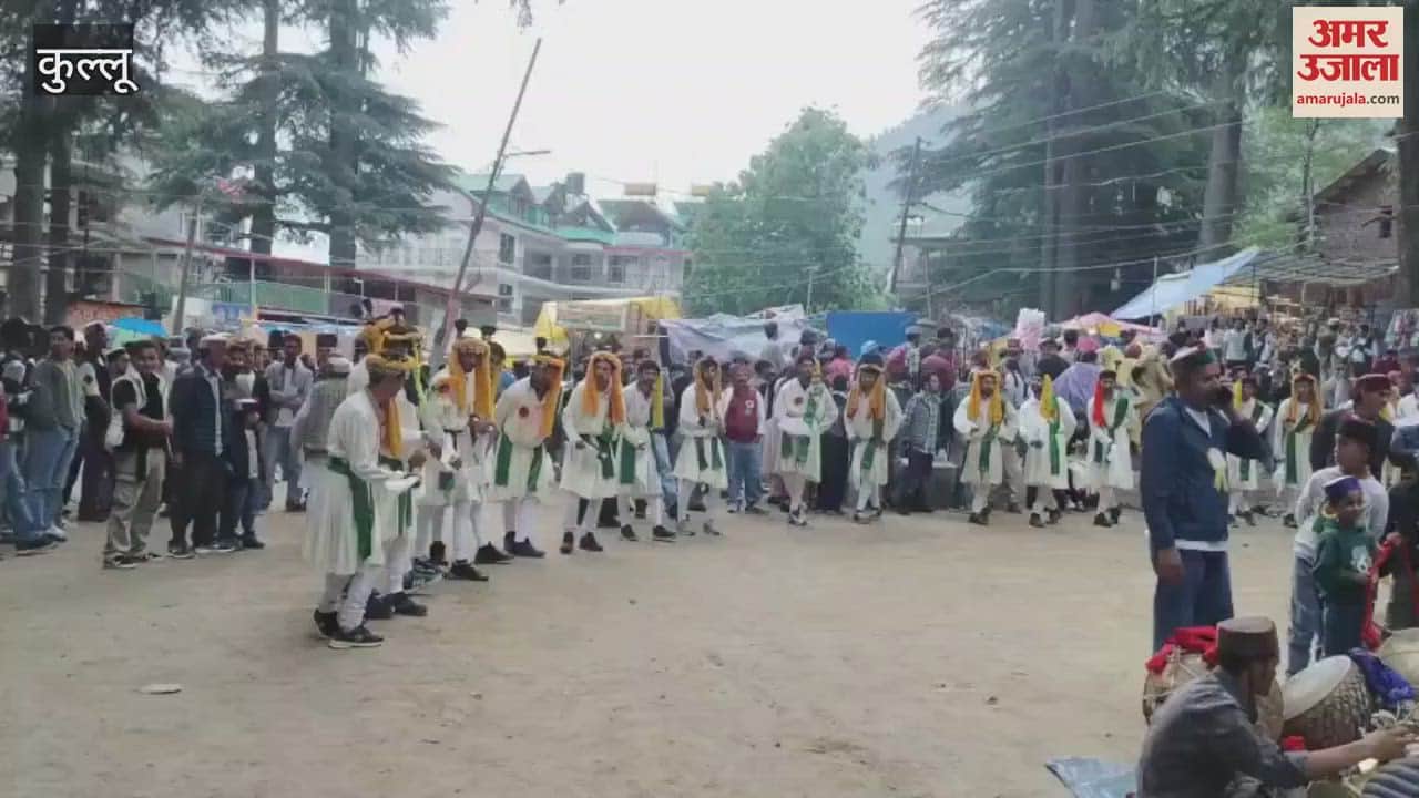 Manali Huge crowd gathered to see Dev Milan in Dhungri Kullvi Naati created a buzz in the fair ground