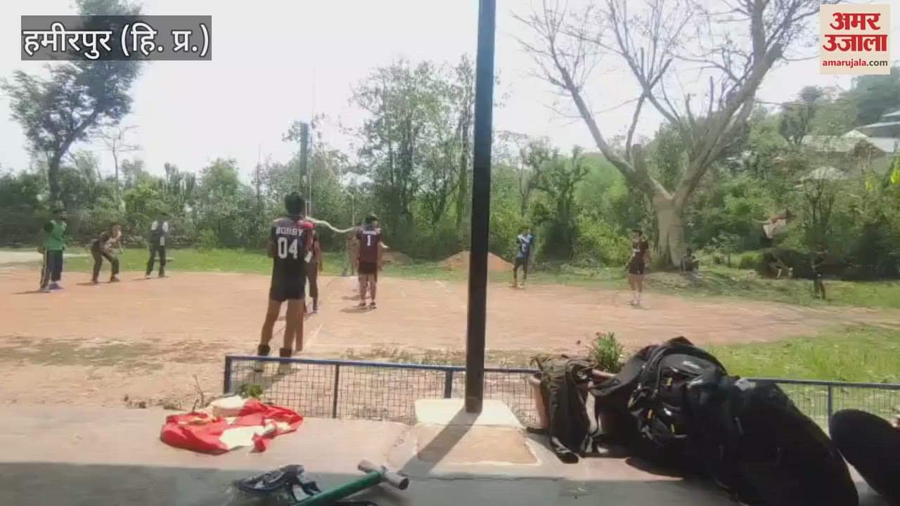 Hamirpur Sunny Six Avahdevi team won the volleyball tournament