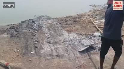 Cleaning workers deployed on the banks are flouting the Ganga cleaning campaign