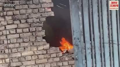 Fire Breaks Out In A Tyre Factory In Jalandhar