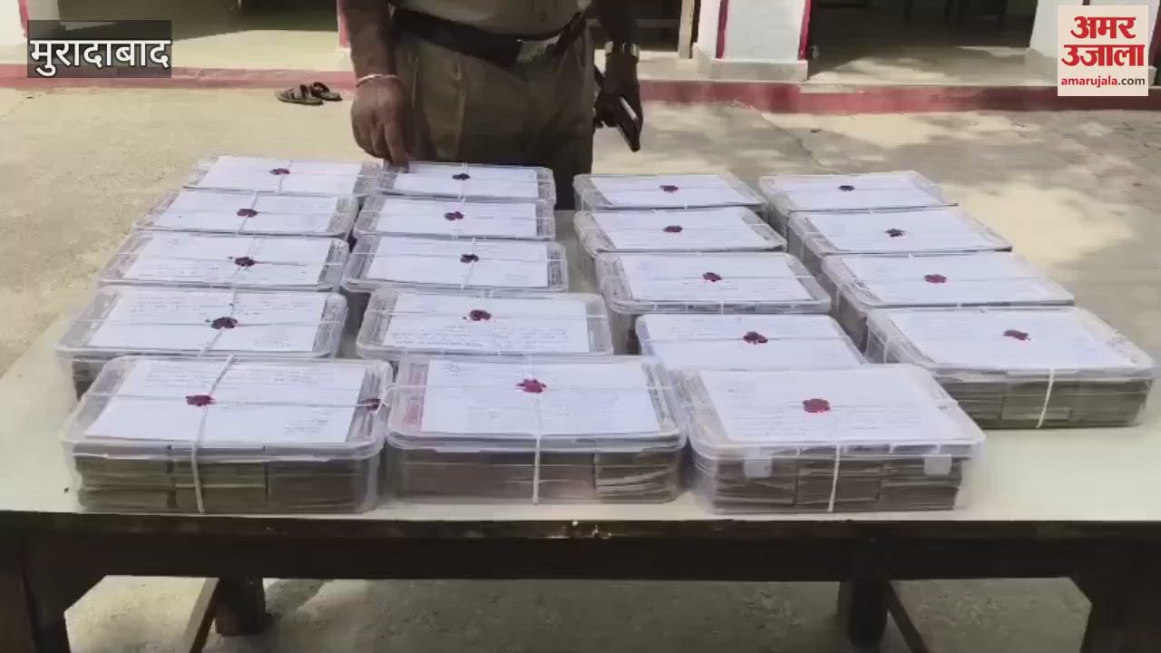 Banned notes worth 1.5 crore recovered from Moradabad, three including a constable from Sitapur arrested