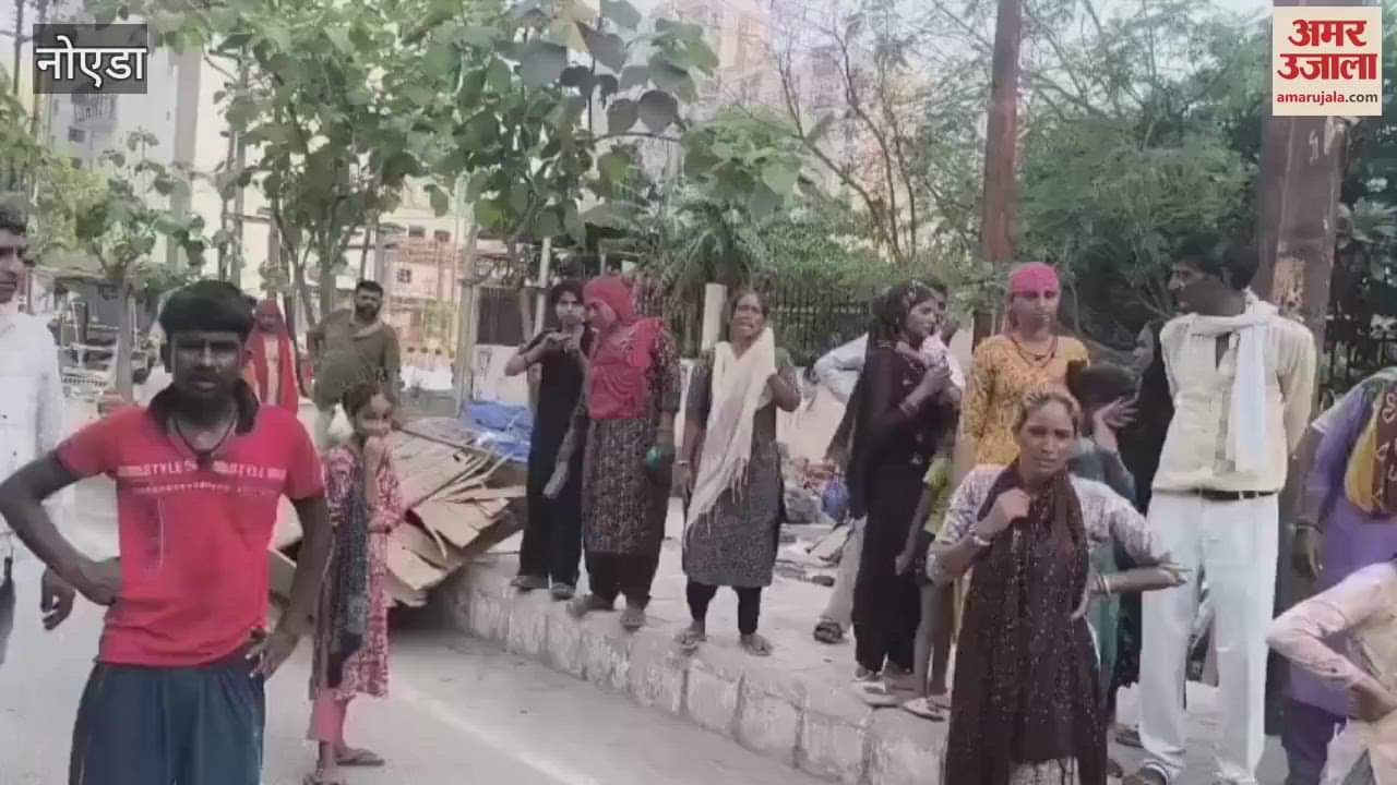 Authority's bulldozer runs on illegal encroachment in Greater Noida