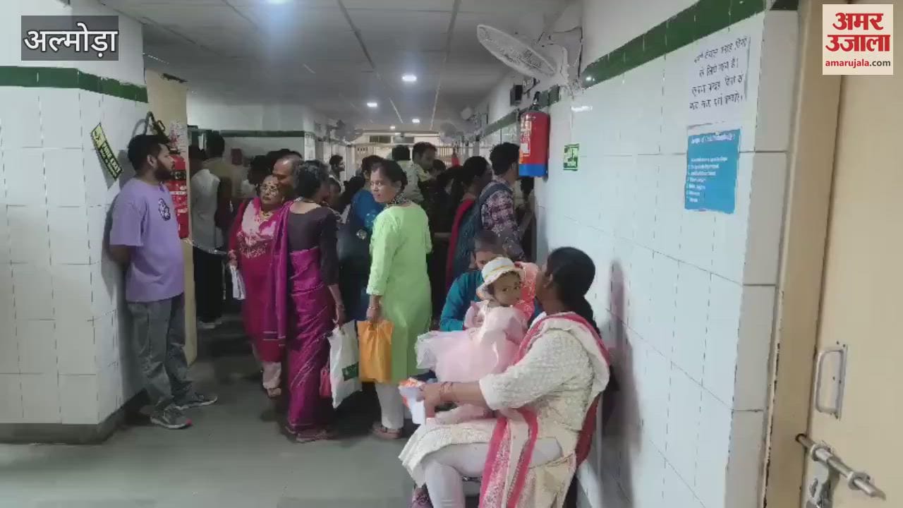 The problems of the patients have increased due to the ENT and eye surgeon posted at Almora District Hospital going to the health camp