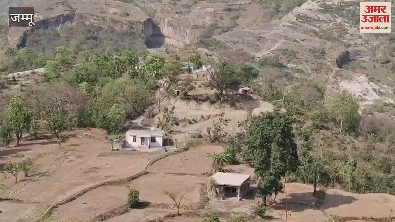 Water does not come for 20 days, the dream of tap water in every house is incomplete, villagers are managing with rivers and drains