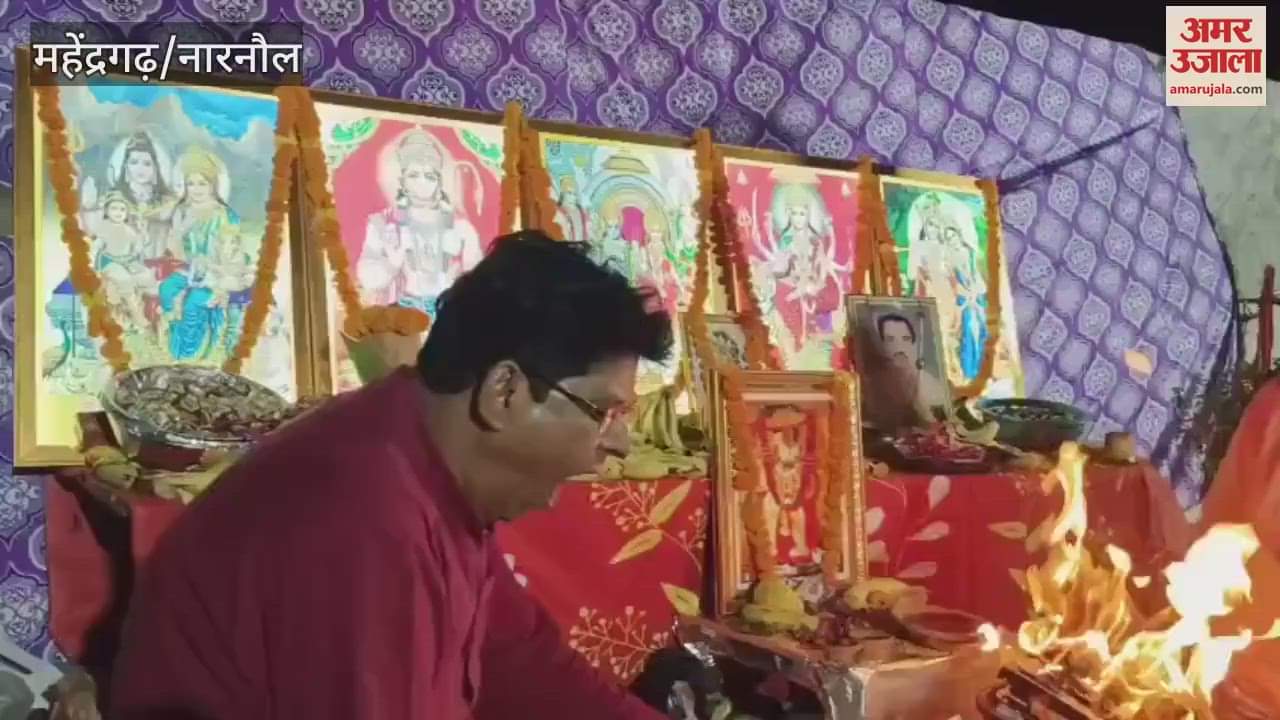 See the devotees dancing on Veer Hanuman in Narnaul
