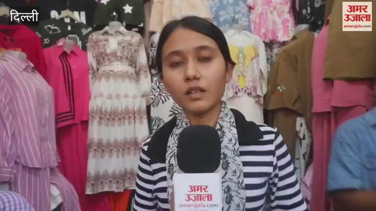 NDMC bulldozer causes commotion in Sarojini Nagar market