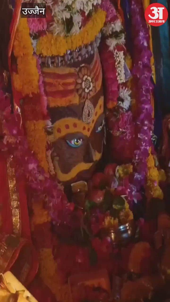 Baba Mahakal woke up 4 am darshan the devotees, first Panchamrit Abhishek then Ramai Bhasm