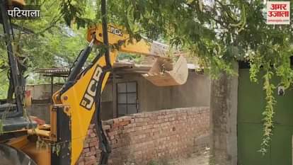 Bulldozers run on illegal construction of drug smugglers in Patiala