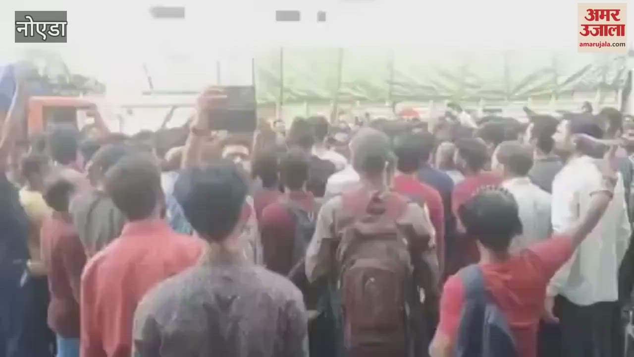 truck hit an employee returning from duty In Dadri