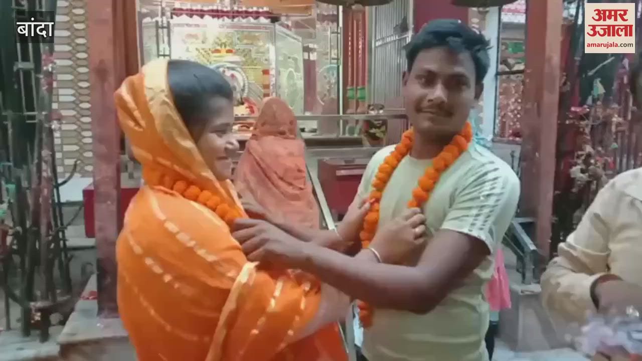 lover couple who were in a relationship for four years got married in the temple