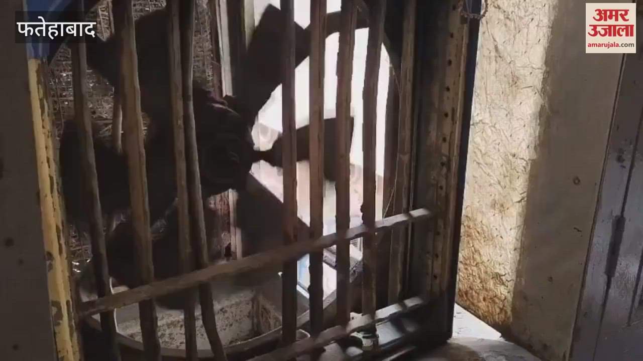 Doctors in Fatehabad government hospital are breathing cold air, mother and child are suffering due to heat