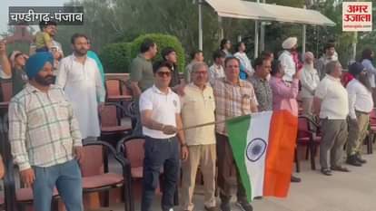 Increase in the number of people watching the Retreat Ceremony at Hussainiwala border in Ferozepur