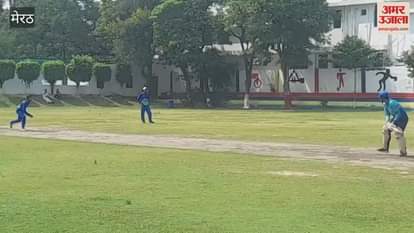 Cricket tournament organized at Guru Tegh Bahadur P Blic School in Meerut, champion team bowled