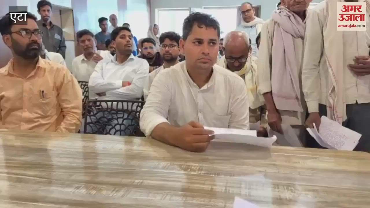 Lekhpal beaten up in Jalesar