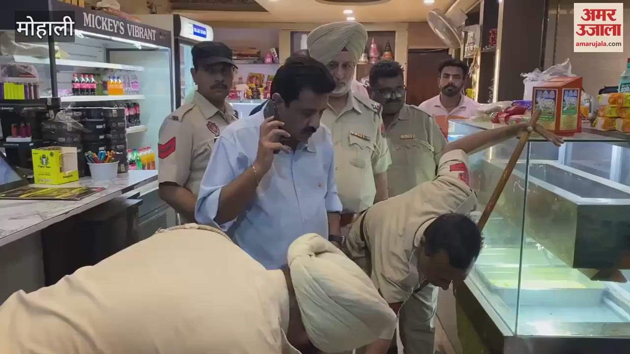 Excise department raided a restaurant in Mohali late at night, recovered liquor and beer from Chandigarh