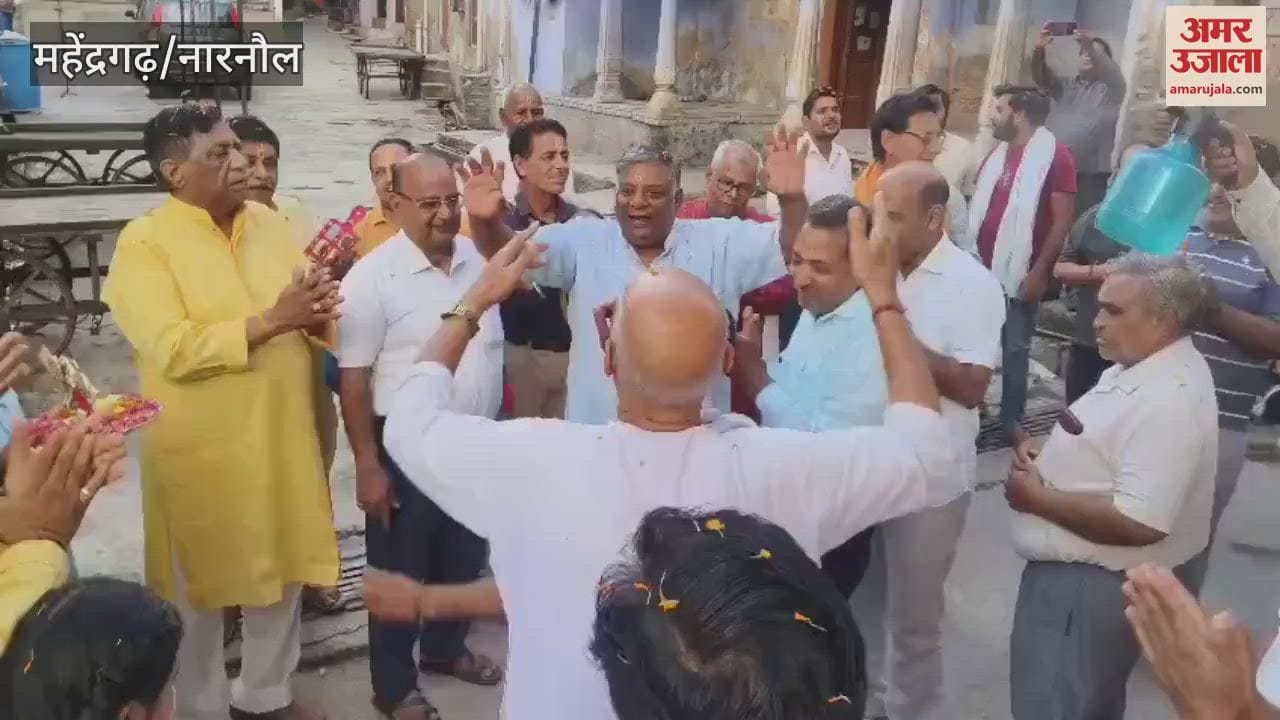 Prabhat Ferry taken out in Narnaul, devotees danced to the beats of drums