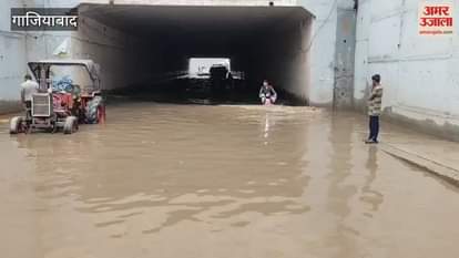 Waterlogging due to heavy rain in Ghaziabad