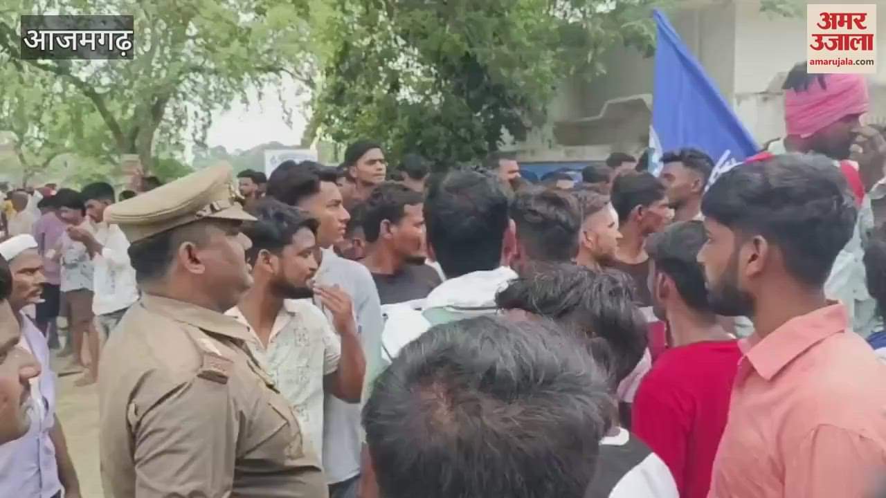 Anarchists broke statue of Baba Saheb angry crowd blocked road for one and half hours