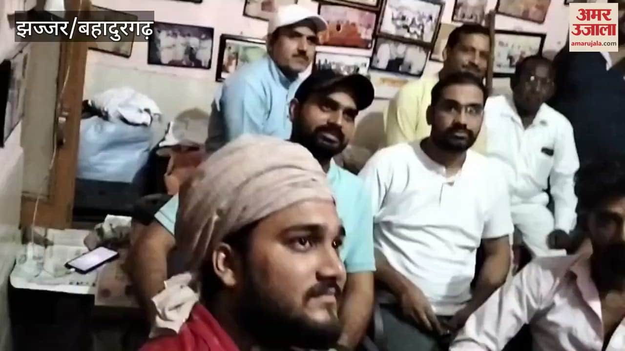 BJP workers listened to Mann Ki Baat program in Jhajjar