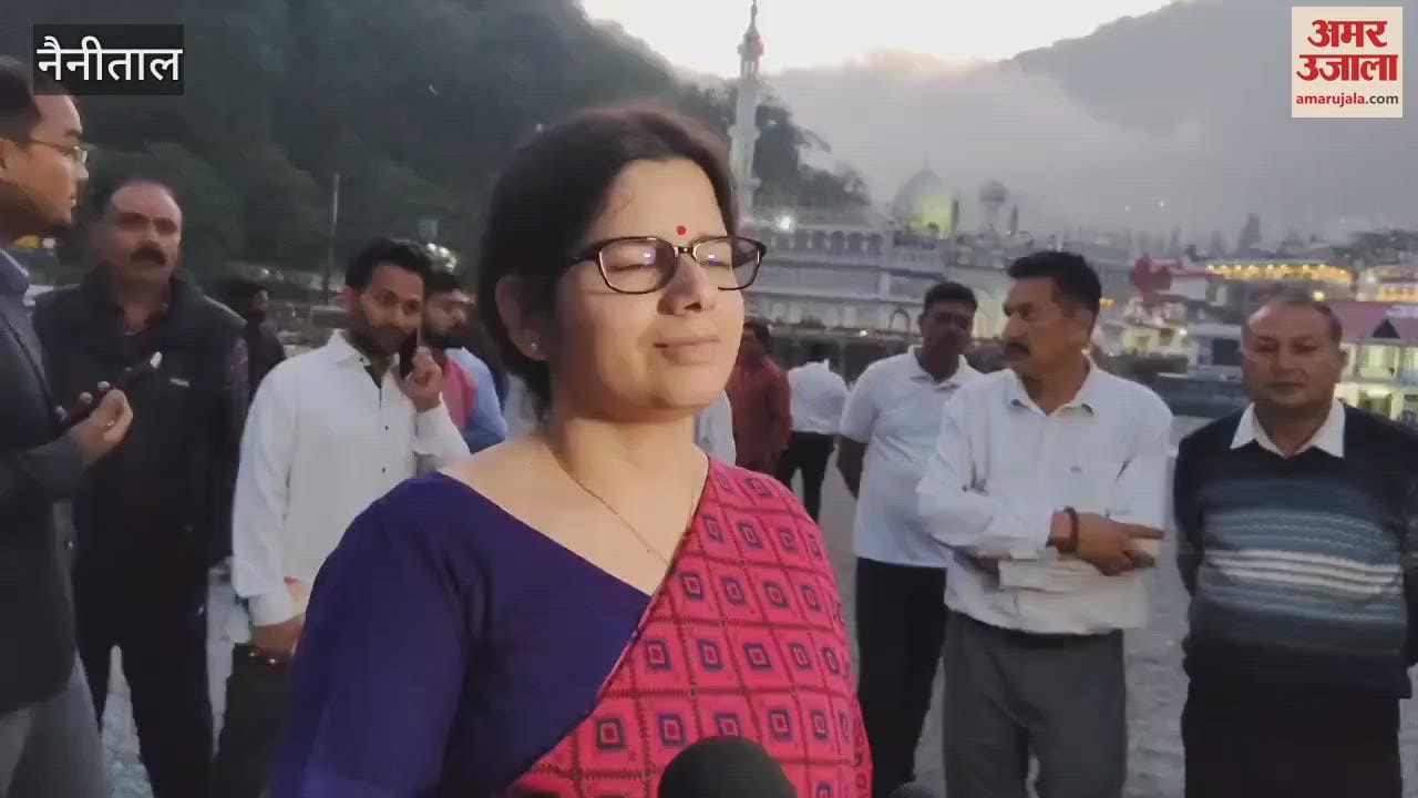 DM Vandana Singh did a surprise inspection of the work being done in Mallital area nainital