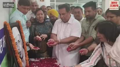 Tribute paid to former Prime Minister Pandit Jawaharlal Nehru on his death anniversary at Congress Bhawan in Chandigarh